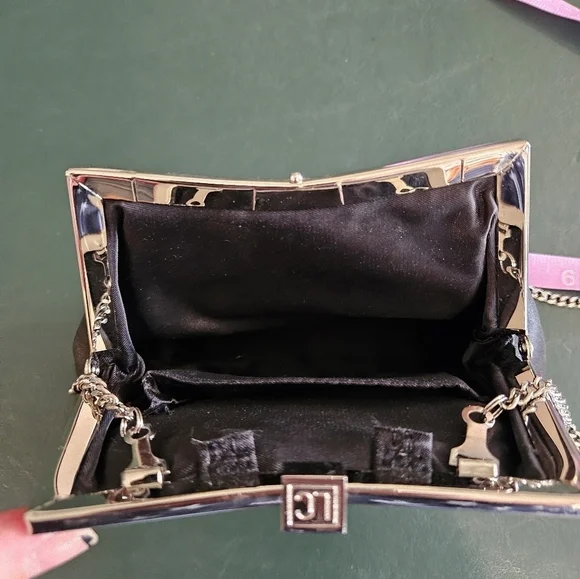 Cute Black Purse - Picture 7 of 9